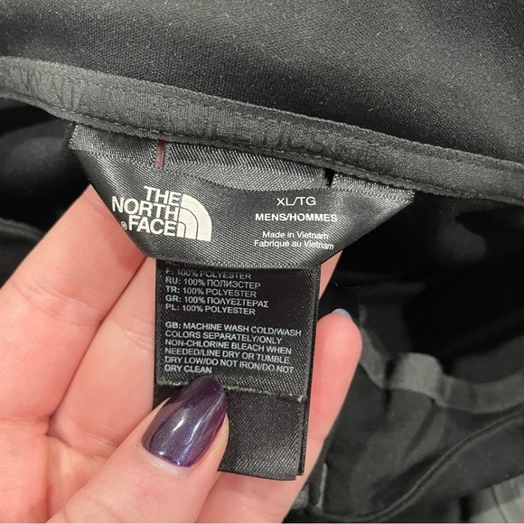 The North Face Black Men's Full Zip Jacket - Picture 9 of 14